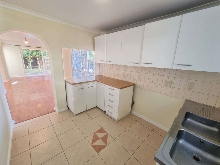 To Let 3 Bedroom Property for Rent in Flamingo Vlei Western Cape